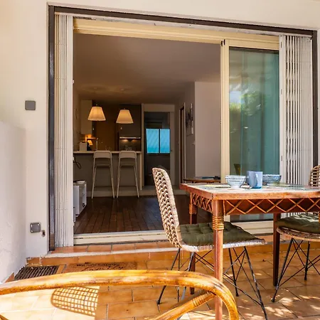 Garden-level Inside Upscale District * Cannes